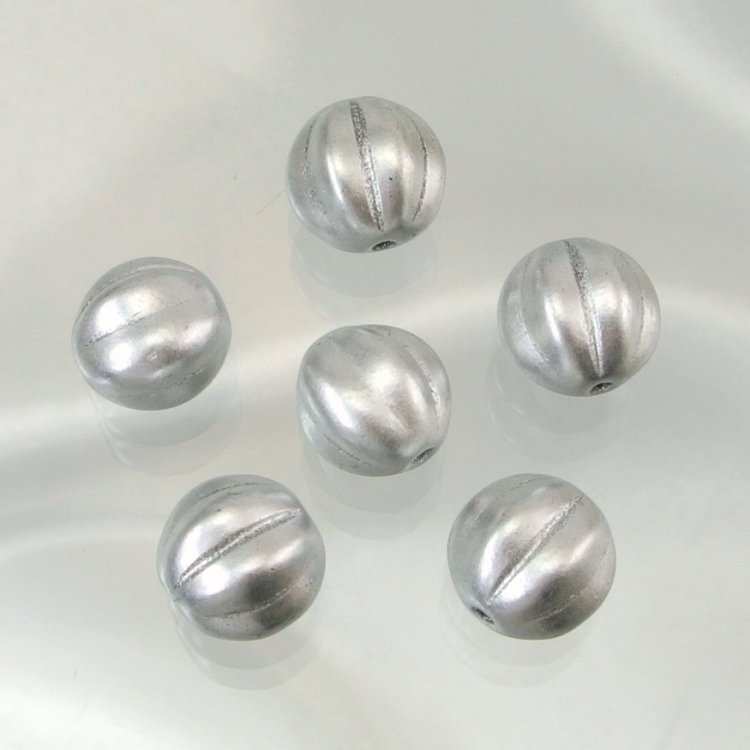 チェコビーズ パンプキン 8mm アンティークシルバー プレストビーズ ガラス ビーズ アクセサリー ハンドメイド パーツ 手芸|プレストビーズ変形|チェコビーズ