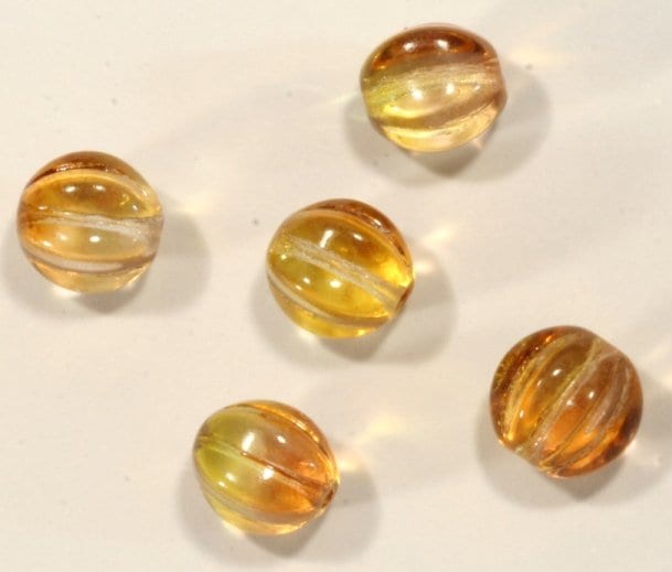 チェコビーズ パンプキン 8mm サバンナトパーズ プレストビーズ ガラス ビーズ アクセサリー ハンドメイド パーツ 手芸|プレストビーズ変形|チェコビーズ