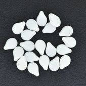 チェコビーズ ピップビーズ ホワイトマット 7×5mm 20個 穴あり 通し穴 プレストビーズ 変形 アクセサリー パーツ|プレストビーズ変形|チェコビーズ