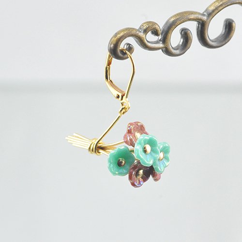 ミルフィオリ×スワロフスキー×チェコビーズチャーム ミルフィオリ×スワロフスキー×チェコビーズのチャーム