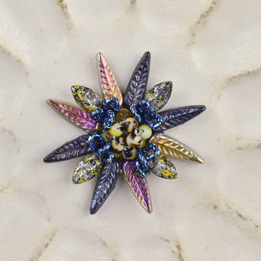 大人気 【クーポン対象外】フェザービーズのブローチ 堤 祥子先生