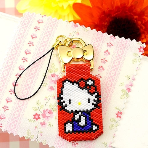 55%OFF】 ハローキティ・ステッチストラップ～ポーズ・RED～ 【ビーズ