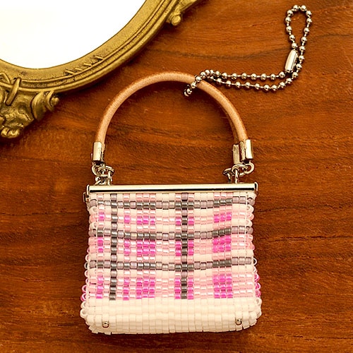 デリカ　ビーズバッグ　パーティーバッグ　フリンジ　美品 ビーズファクトリー デリカビーズ織りバッグチャームキット