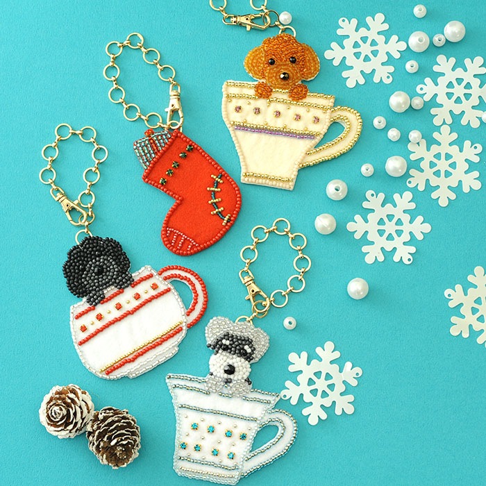 ☆❤️ クリスマス　プレゼント　セット　チャーム　ハンドメイド クリスマス チャームセット （チャーム4個入り プレゼント用箱付） K