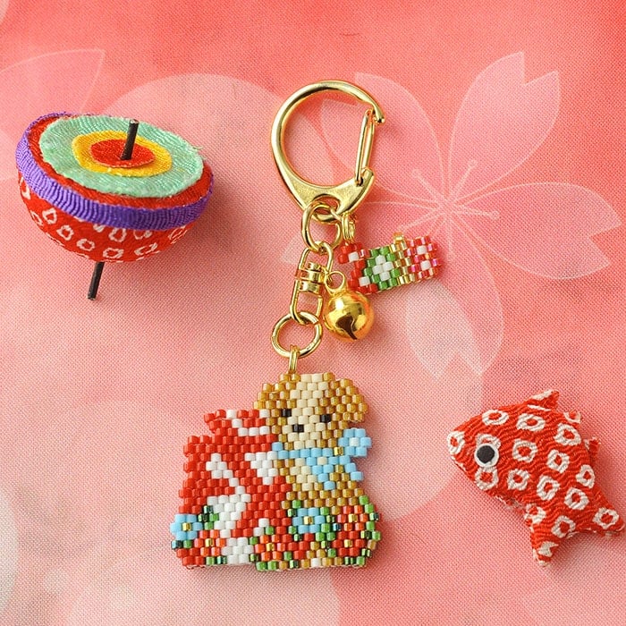 ☆しの様 ビーズデコ 干支 戌年（年号・漢字）チャーム OT-132 【作家：新井桂子（Fairy-R