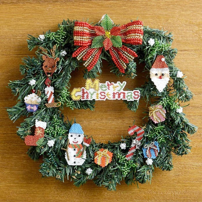 ビーズステッチとワイヤーで作るクリスマスリース 【作家：ビーズ