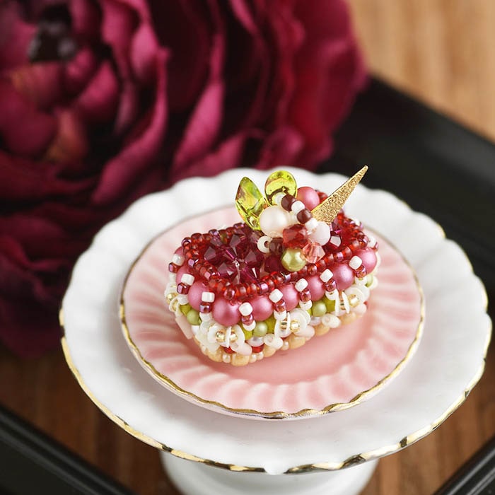 ムース・ア・ラ・ピスタシュ・オ・フランボワーズ | アイテムで探す