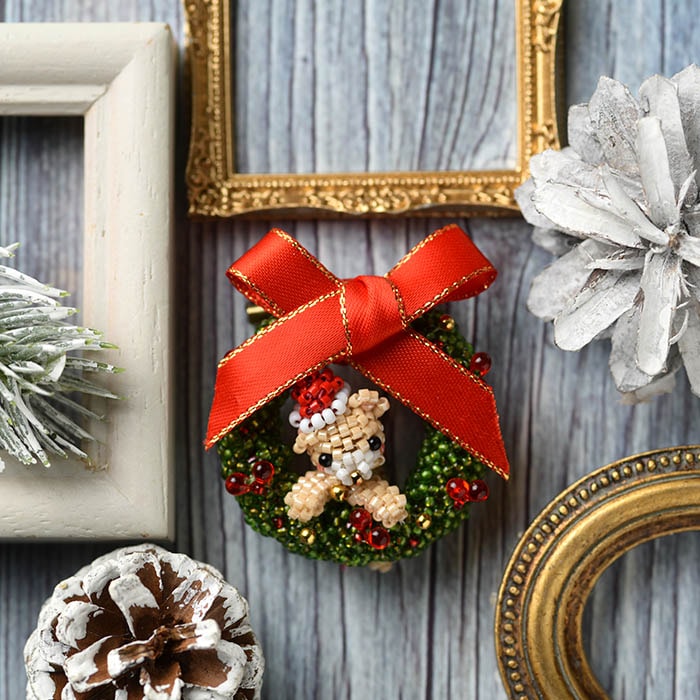 ブローチとしても使える秋のリース ハンドメイド ブローチとしても