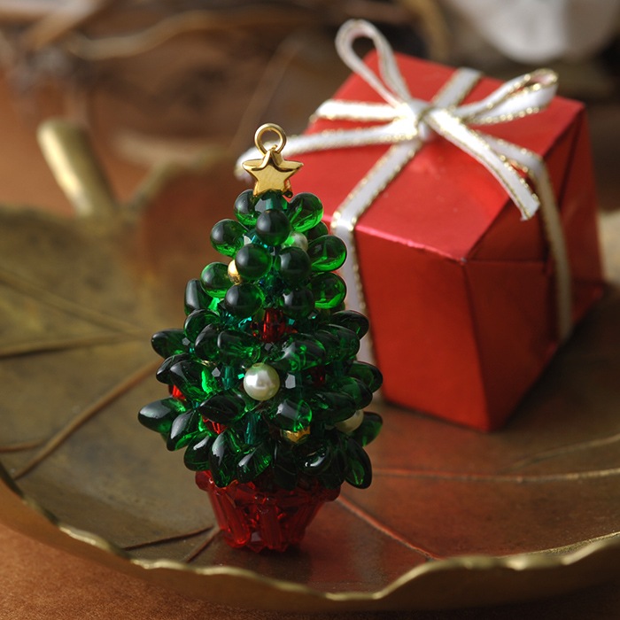 カラフルなクリスマスツリー‼️しらたま‼️ カラフルなクリスマスツリー‼️しらたま‼️ カラフルな