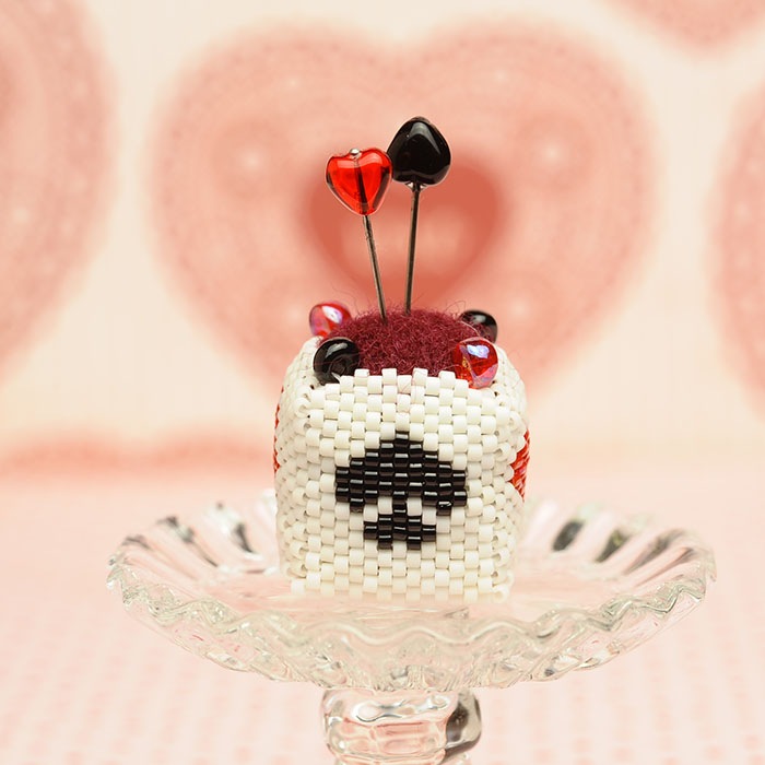 Square pincushion ��Trump��  �ں�ȡ����ΤϤ�ߤ��Little��B��.�ˡ�