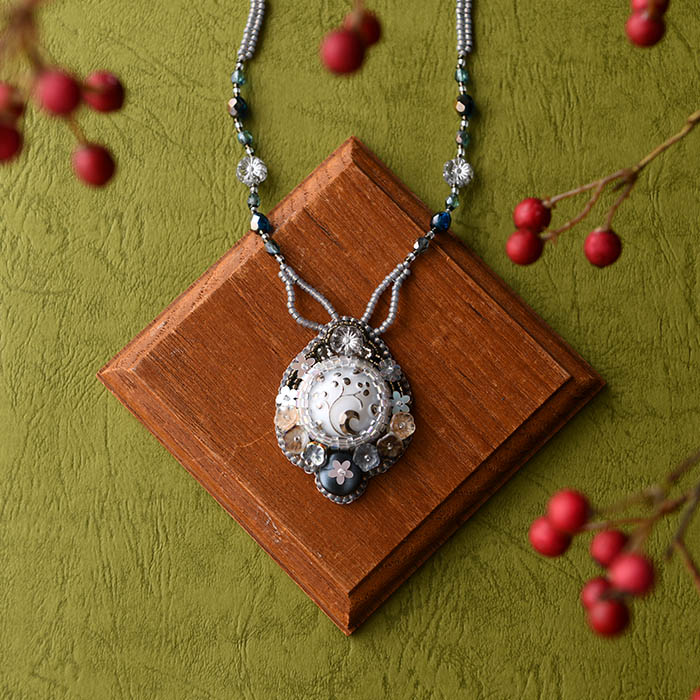 【オーダー用】ビーズ手編みネックレス No.139 【ベージュ】 Catherine Cottage ネックレス 手編みビーズチョーカーネックレス