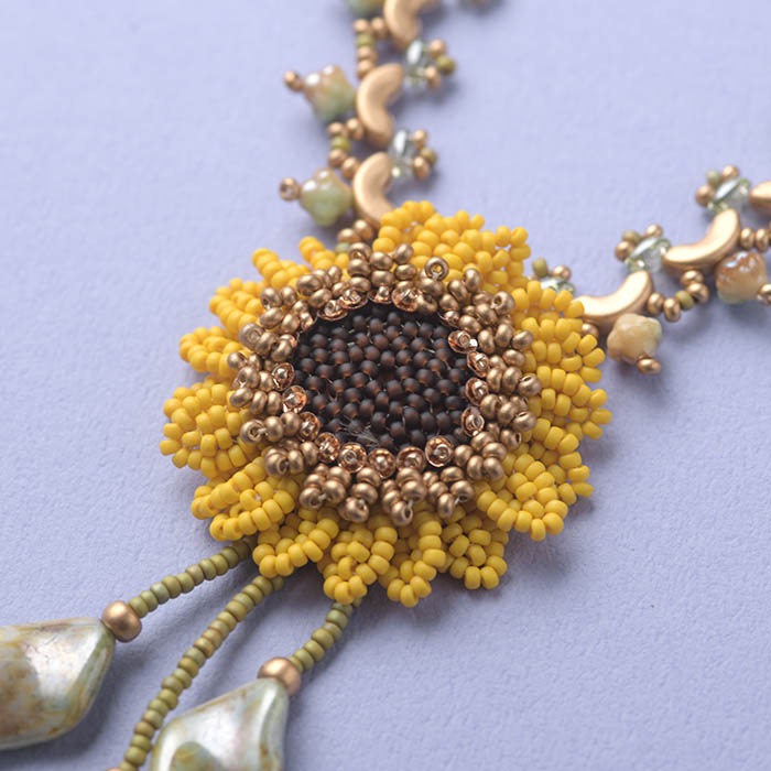 sunflower  �ں�ȡ�����������atelier embellir�ˡ�