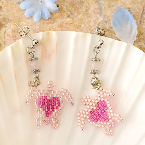 ハート柄ホヌのピアス（ピンク） 【作家：しのはらみわ（Little”B  