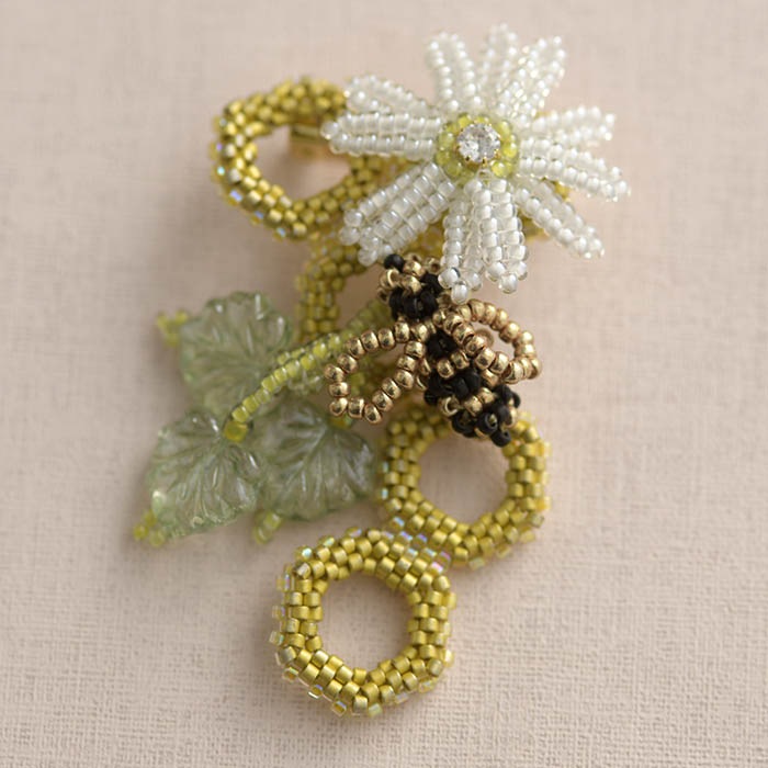 honey Bee  �ں�ȡ�����������atelier embellir�ˡ�