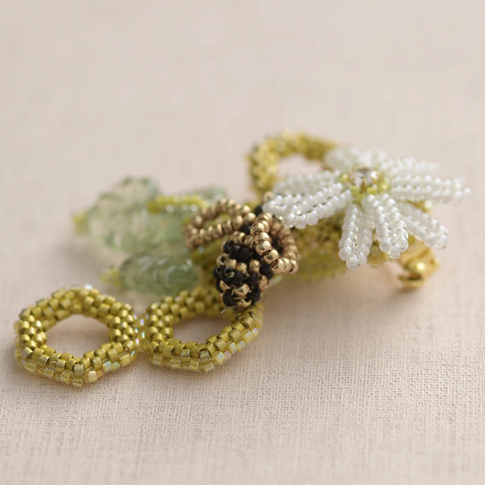 honey Bee  �ں�ȡ�����������atelier embellir�ˡ�