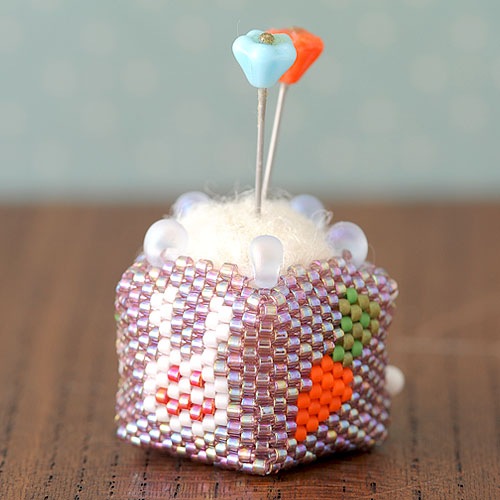 Rabbit's pincushion  K-198 �ں�ȡ����ΤϤ�ߤ��Little��B��.�ˡ�