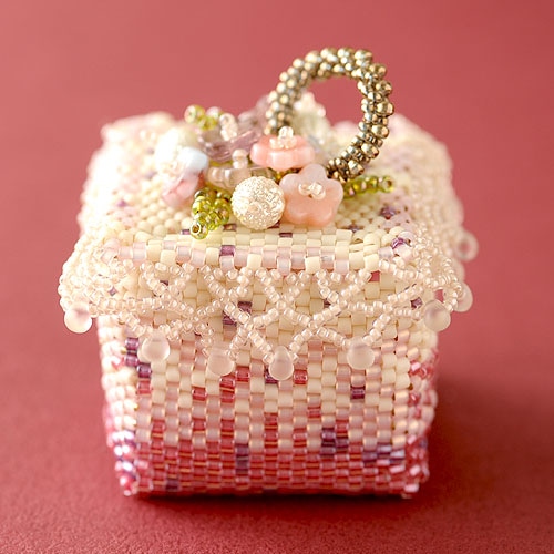 �ԥ󥯻��۲֤Υ��奨�꡼�ܥå���  �ڥӡ����ޥ˥���