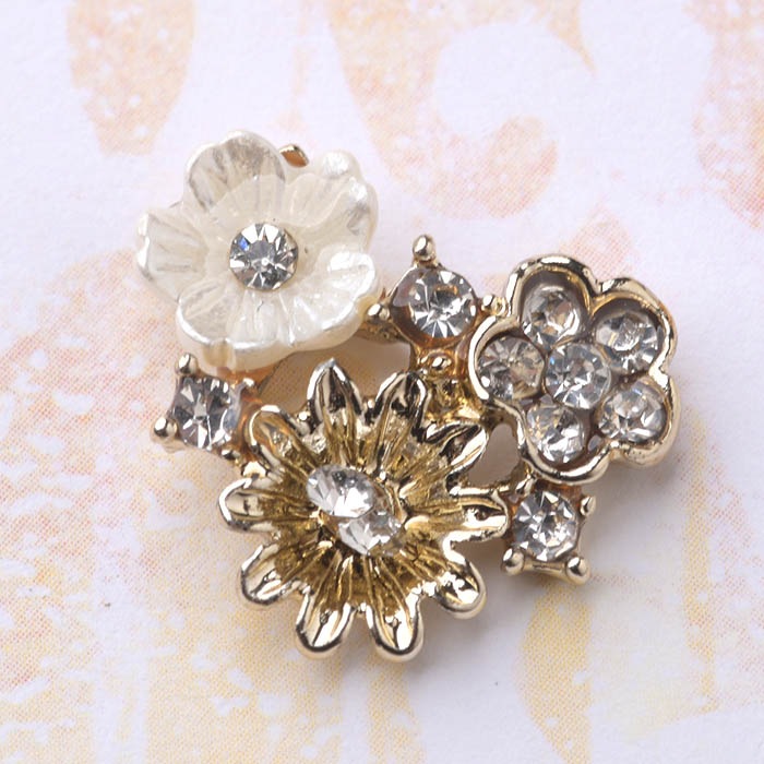 ƥ ӥ塼ѡA  1907-04 Latief