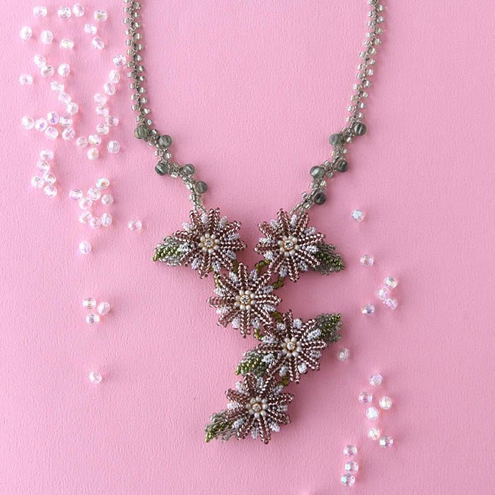 Flower motif necklace 【作家：荒木晴美（atelier embellir