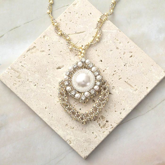 crystal pearl pendant  �ں�ȡ�����������atelier embellir�ˡ�