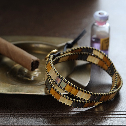 ビーズファクトリー ティラビーズのラップブレスレット～マスタード