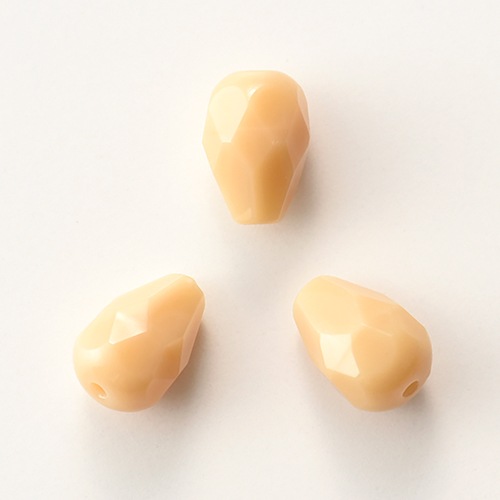 在庫限り】チェコビーズ/しずくカット 縦穴 8×6mmベージュオパール