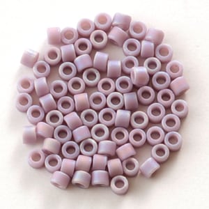 MIYUKIデリカビーズ/ツヤ消し ライラックギョクAB DB875 | ・シード