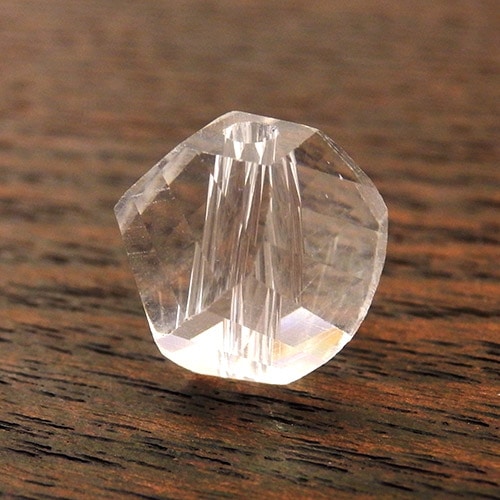 クリスタルガラスの アート 作品 多面カットガラス。 fit=scale-down,w=1200