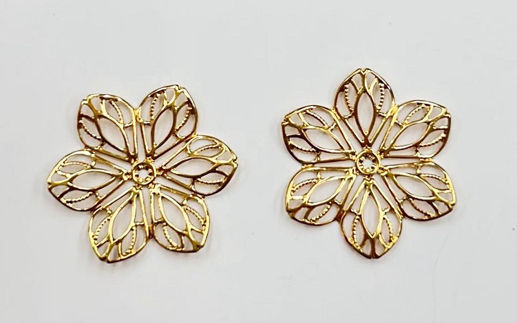店長SALE】【数量限定】透かしパーツ フラワー 6花弁 ゴールド | 店長