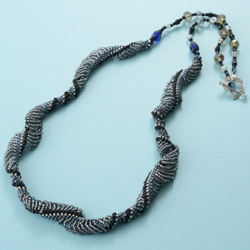 ���å� stylish bead stitch����Υȡ���Υ������ӡ��ͥå��쥹