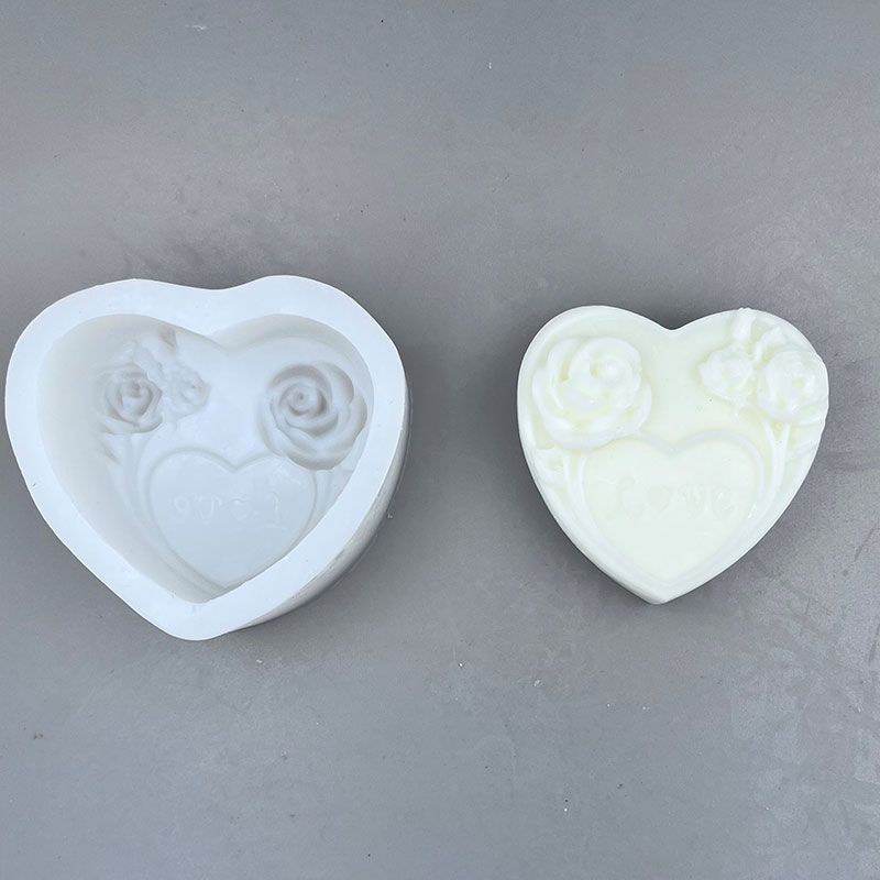 ベビーローズの耐熱強化プラスチックモールド シリコンモールド】 #135 ラブローズE W65mm＊D26mm＊H62mm