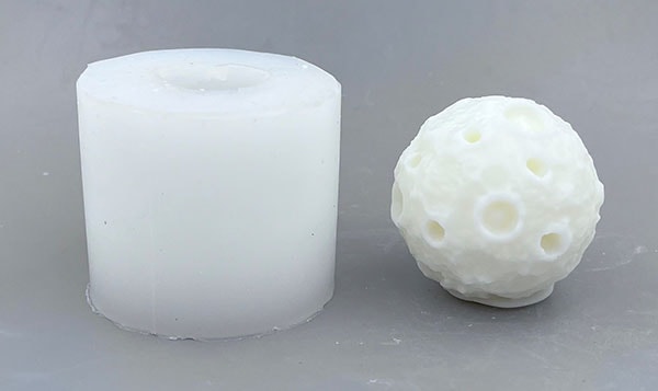 シリコンモールド】 #229 ムーン（S） W45mm＊D45mm＊H45mm