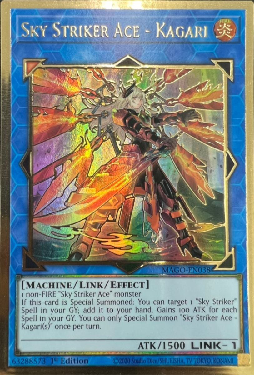 SKY STRIKER ACE-KAGARI/閃刀姫カガリ[ﾌﾟﾚﾐｱﾑｺﾞｰﾙﾄﾞ](MAGO-EN038