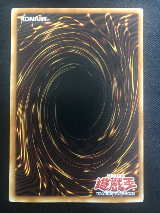 DARK MAGICIAN /ブラック・マジシャン《1st》[旧ｱｼﾞｱｳﾙﾄﾗ](LOB