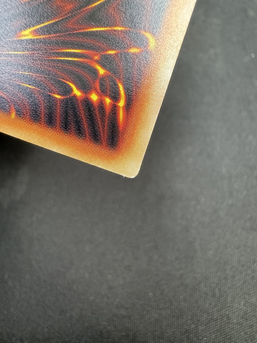 【店頭同時出品中】【状態B】白き幻獣－青眼の白龍[ｸﾞﾗﾝﾄﾞﾏｽﾀｰ](LOCR-JP001)