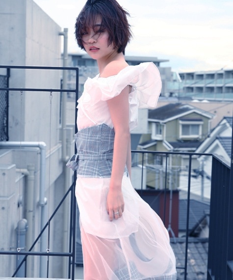 コルセットライクチュールドッキングワンピース