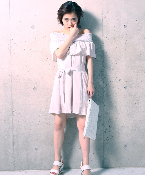 オフショルフレアワンピース