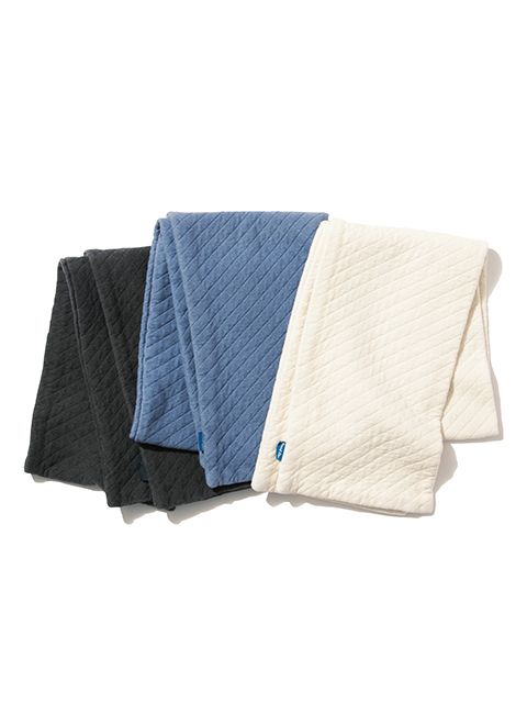 光電子キルトスカーフ [2025 Fall/Winter]