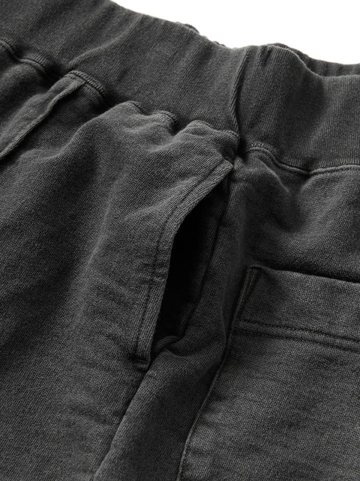 [WOMEN'S] カットオフピンタックフレアパンツ [2026 Fall/Winter]