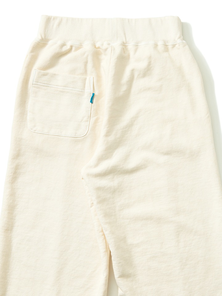 [WOMEN'S] カットオフピンタックフレアパンツ [2026 Fall/Winter]
