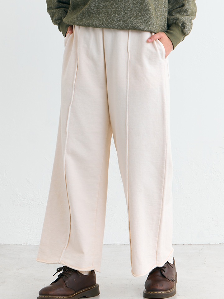 [WOMEN'S] カットオフピンタックフレアパンツ [2026 Fall/Winter]