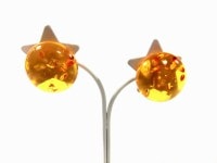 【大創業祭定価より５０％OFF創業明治七年べっ甲の菊池】天然琥珀ピアスー１１