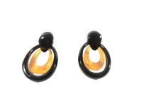 【大創業祭定価より５０％OFF創業明治七年べっ甲の菊池】■本べっ甲２連ピアス−２１