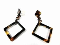 【大創業祭定価より５０％OFF創業明治七年べっ甲の菊池】■本べっ甲ピアスー１５７