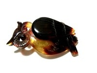 【大創業祭定価より５０％OFF創業明治七年べっ甲の菊池】本べっ甲ふくろうブローチペンダントー２５|★本鼈甲ブローチ１５５個
