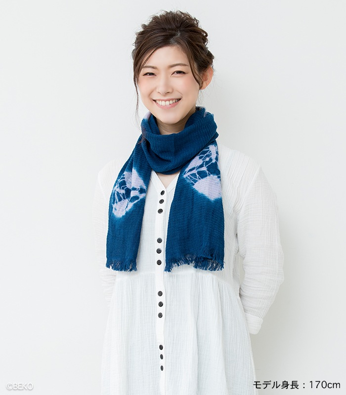 fifu オーガニックコットンタオルマフラー手絞り本藍染め（メール便で送料無料）藍染め元：藍住町立「藍の館」（徳島県藍住町）