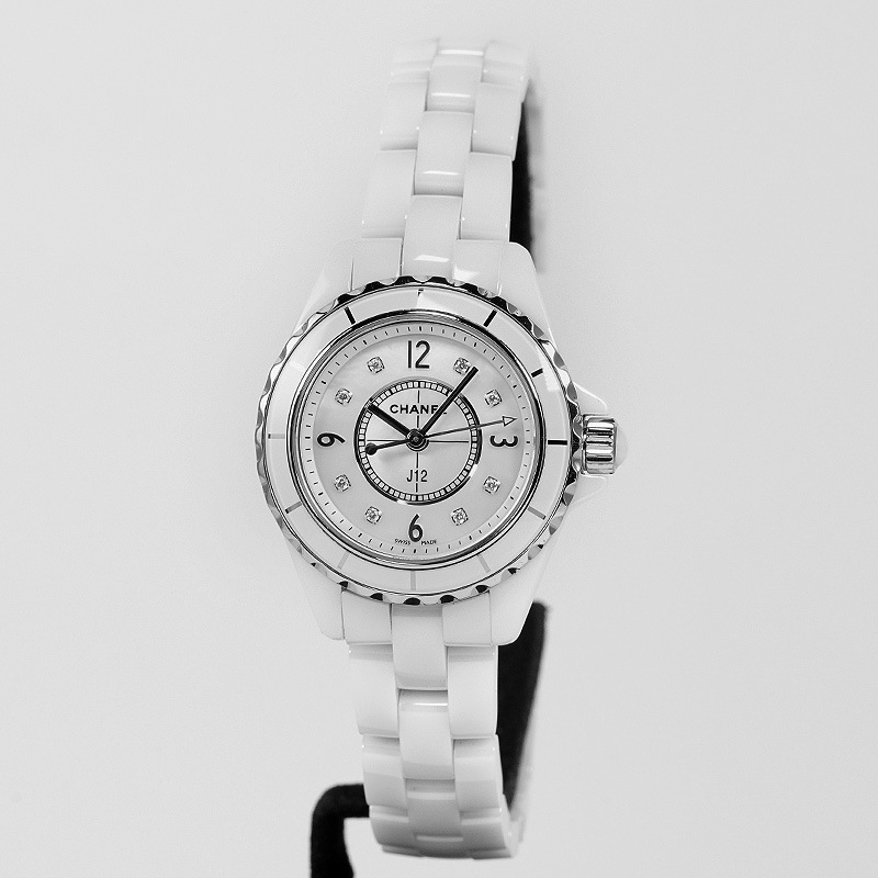 シャネル CHANEL H2570 J12 ホワイトセラミック 8Pダイヤ クォーツ レディース 美品 保証書付き_921791 CHANEL（シャネル） CHANEL H2570 J12 ホワイトセラミック 8Pダイヤ