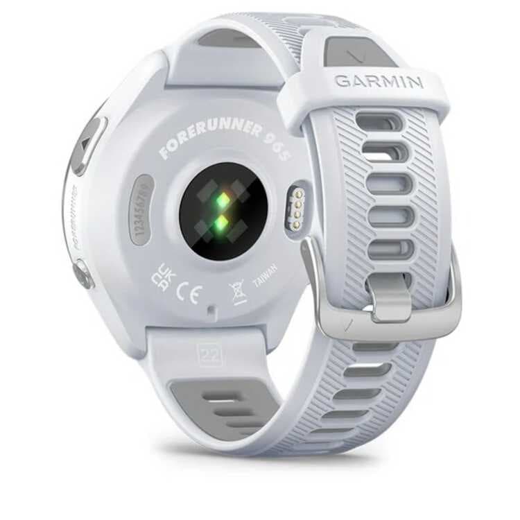 【注目】ガーミンフォアランナー965 Garmin「Forerunner 965」レビュー：ランニングウォッチと