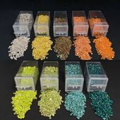 ミラミラビーズ　スペシャルビーズ　ラウンド　樹脂　167 453 722 740 907 991 3348 3821 3849