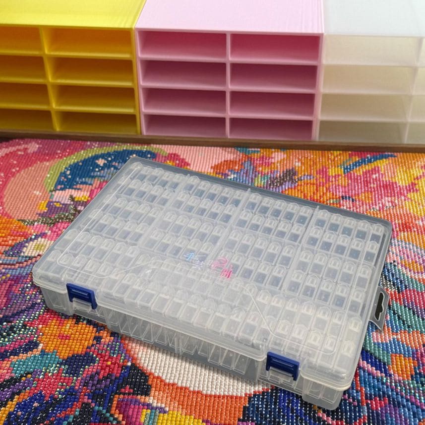 ダイヤモンドアート 専用ビーズ収納ケース 124ケース（小）　軽量　水に強い　　